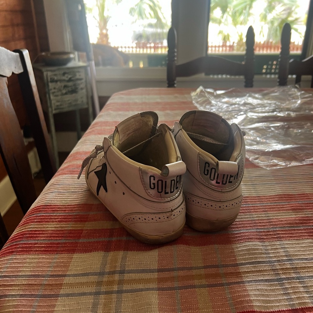 Star sneakers - Picture 3 of 3